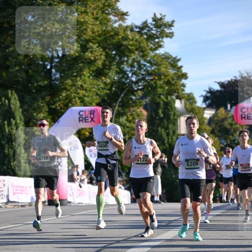 07.09.2025 - BARMER Alsterlauf Dr. Thomas Lammeyer http://msf.ph/oto/8706027 07.09.2025 09:22:51 Laufen 4798, 4800, 5209, 2058 meine-sportfotos.de