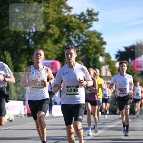 07.09.2025 - BARMER Alsterlauf Dr. Thomas Lammeyer http://msf.ph/oto/8706036 07.09.2025 09:22:53 Laufen 122, 5209, 5995, 2058 meine-sportfotos.de