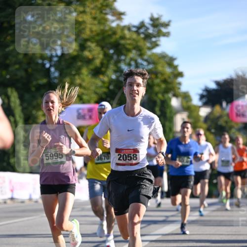07.09.2025 - BARMER Alsterlauf Dr. Thomas Lammeyer http://msf.ph/oto/8706044 07.09.2025 09:22:54 Laufen 5995, 3670, 2058 meine-sportfotos.de