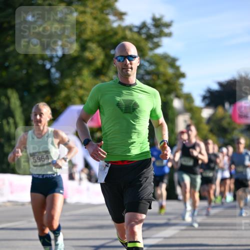 07.09.2025 - BARMER Alsterlauf Dr. Thomas Lammeyer http://msf.ph/oto/8706121 07.09.2025 09:23:09 Laufen 5964 meine-sportfotos.de