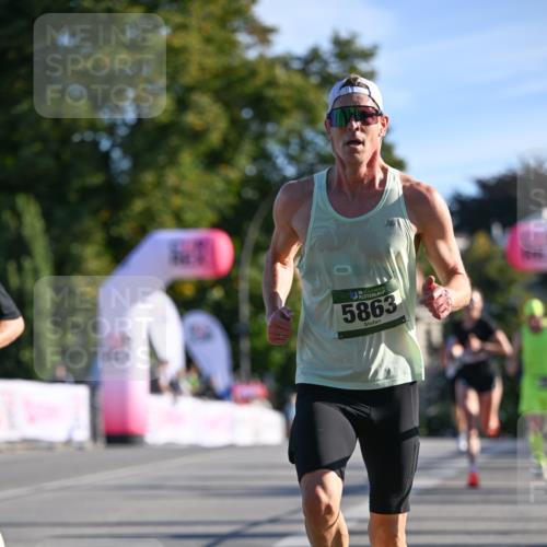 07.09.2025 - BARMER Alsterlauf Dr. Thomas Lammeyer http://msf.ph/oto/8706182 07.09.2025 09:23:21 Laufen 136, 5863 meine-sportfotos.de