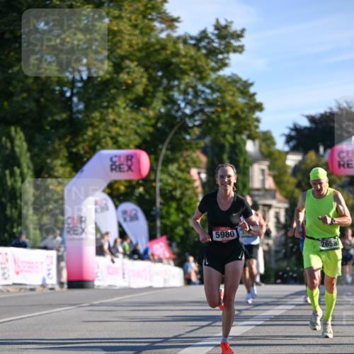 07.09.2025 - BARMER Alsterlauf Dr. Thomas Lammeyer http://msf.ph/oto/8706189 07.09.2025 09:23:23 Laufen 7510, 5980, 54, 2658 meine-sportfotos.de