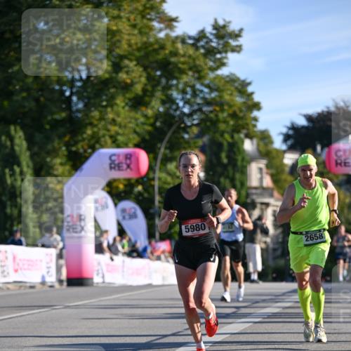 07.09.2025 - BARMER Alsterlauf Dr. Thomas Lammeyer http://msf.ph/oto/8706192 07.09.2025 09:23:23 Laufen 7540, 5980, 2658 meine-sportfotos.de