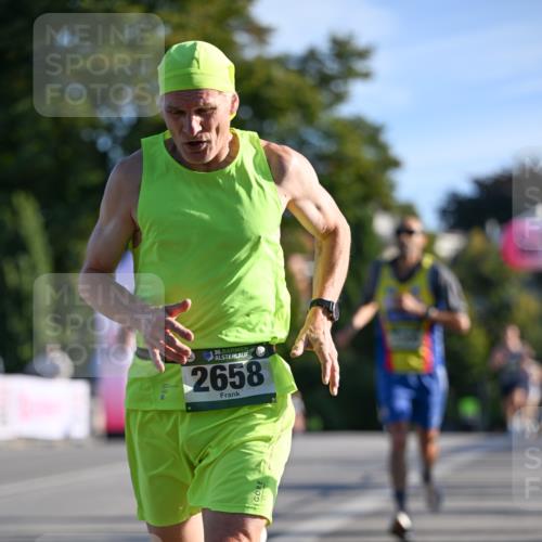 07.09.2025 - BARMER Alsterlauf Dr. Thomas Lammeyer http://msf.ph/oto/8706206 07.09.2025 09:23:25 Laufen 136, 2658 meine-sportfotos.de