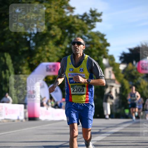 07.09.2025 - BARMER Alsterlauf Dr. Thomas Lammeyer http://msf.ph/oto/8706210 07.09.2025 09:23:27 Laufen 36, 2309 meine-sportfotos.de
