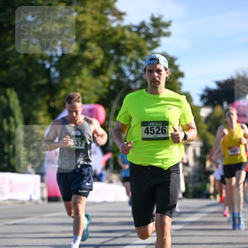 07.09.2025 - BARMER Alsterlauf Dr. Thomas Lammeyer http://msf.ph/oto/8706225 07.09.2025 09:23:33 Laufen 337, 4526 meine-sportfotos.de