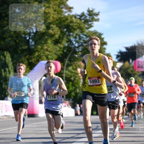 07.09.2025 - BARMER Alsterlauf Dr. Thomas Lammeyer http://msf.ph/oto/8706237 07.09.2025 09:23:34 Laufen 4676, 5716, 5993, 80 meine-sportfotos.de