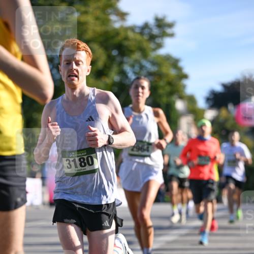 07.09.2025 - BARMER Alsterlauf Dr. Thomas Lammeyer http://msf.ph/oto/8706246 07.09.2025 09:23:36 Laufen 36, 3180, 2964 meine-sportfotos.de