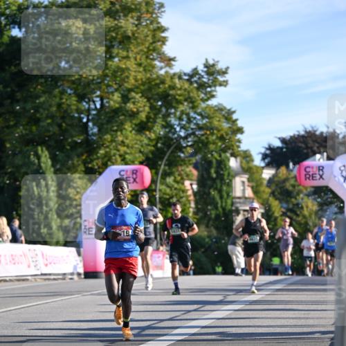 07.09.2025 - BARMER Alsterlauf Dr. Thomas Lammeyer http://msf.ph/oto/8706275 07.09.2025 09:23:43 Laufen 19, 5431 meine-sportfotos.de