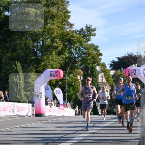 07.09.2025 - BARMER Alsterlauf Dr. Thomas Lammeyer http://msf.ph/oto/8706302 07.09.2025 09:23:49 Laufen 3701, 3673, 4916 meine-sportfotos.de