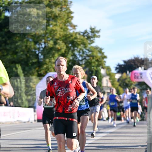 07.09.2025 - BARMER Alsterlauf Dr. Thomas Lammeyer http://msf.ph/oto/8706343 07.09.2025 09:23:56 Laufen 3 meine-sportfotos.de