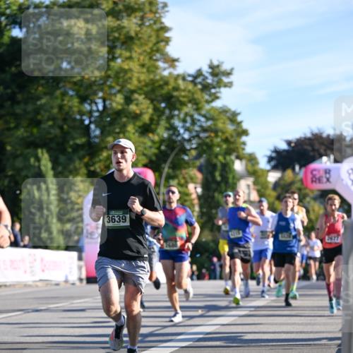 07.09.2025 - BARMER Alsterlauf Dr. Thomas Lammeyer http://msf.ph/oto/8706353 07.09.2025 09:23:57 Laufen 3639, 2680, 2677 meine-sportfotos.de