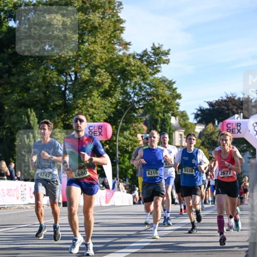 07.09.2025 - BARMER Alsterlauf Dr. Thomas Lammeyer http://msf.ph/oto/8706360 07.09.2025 09:23:58 Laufen 4747, 6, 2680, 6315, 5528, 2677 meine-sportfotos.de