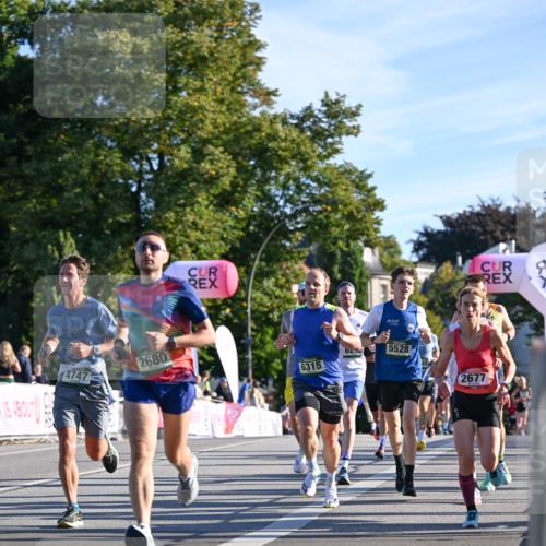 07.09.2025 - BARMER Alsterlauf Dr. Thomas Lammeyer http://msf.ph/oto/8706361 07.09.2025 09:23:58 Laufen 4747, 2680, 6315, 5528, 2677 meine-sportfotos.de