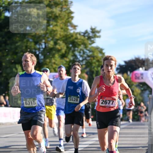 07.09.2025 - BARMER Alsterlauf Dr. Thomas Lammeyer http://msf.ph/oto/8706372 07.09.2025 09:24:00 Laufen 6315, 5528, 2677 meine-sportfotos.de