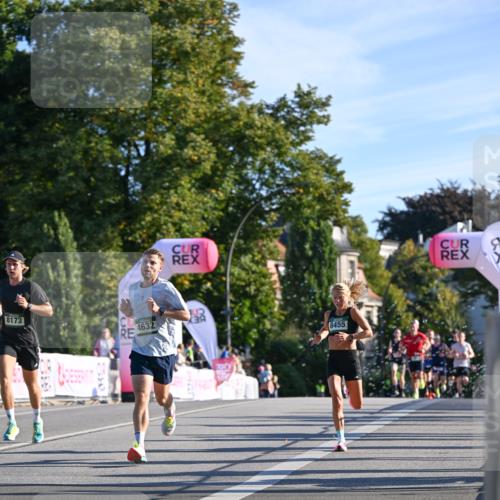 07.09.2025 - BARMER Alsterlauf Dr. Thomas Lammeyer http://msf.ph/oto/8706417 07.09.2025 09:24:08 Laufen 8173, 4632, 8455 meine-sportfotos.de