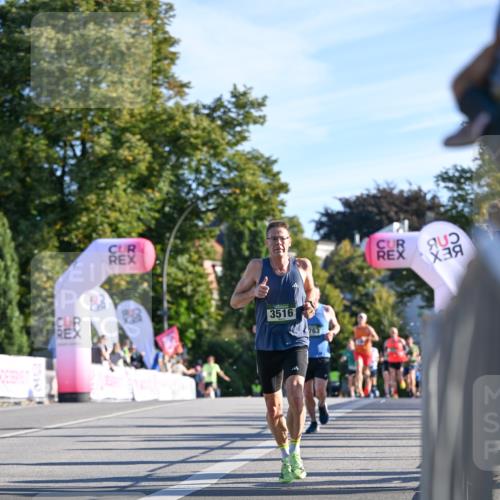 07.09.2025 - BARMER Alsterlauf Dr. Thomas Lammeyer http://msf.ph/oto/8706475 07.09.2025 09:24:21 Laufen 3516 meine-sportfotos.de