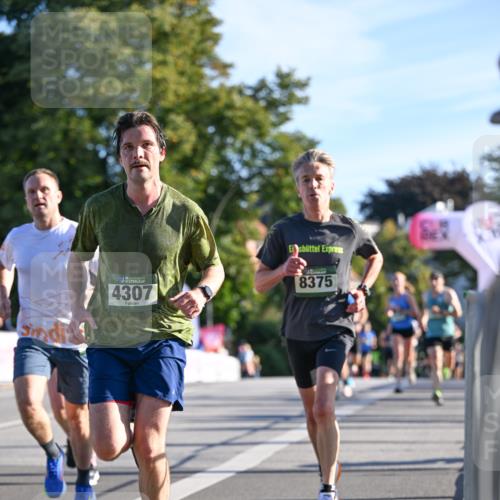 07.09.2025 - BARMER Alsterlauf Dr. Thomas Lammeyer http://msf.ph/oto/8706526 07.09.2025 09:24:33 Laufen 4307, 8375 meine-sportfotos.de