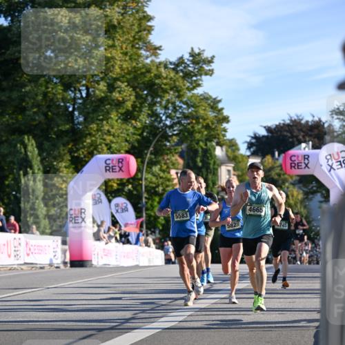 07.09.2025 - BARMER Alsterlauf Dr. Thomas Lammeyer http://msf.ph/oto/8706539 07.09.2025 09:24:35 Laufen 5583, 39, 5828, 4665, 543 meine-sportfotos.de