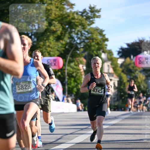 07.09.2025 - BARMER Alsterlauf Dr. Thomas Lammeyer http://msf.ph/oto/8706549 07.09.2025 09:24:38 Laufen 5828, 4745 meine-sportfotos.de