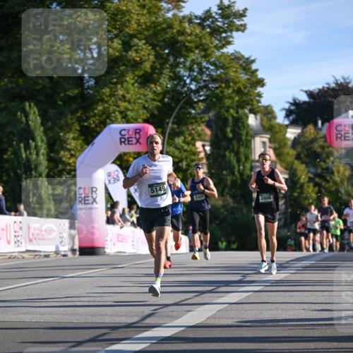 07.09.2025 - BARMER Alsterlauf Dr. Thomas Lammeyer http://msf.ph/oto/8706562 07.09.2025 09:24:41 Laufen 5149, 3405, 3906 meine-sportfotos.de