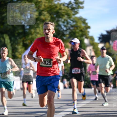 07.09.2025 - BARMER Alsterlauf Dr. Thomas Lammeyer http://msf.ph/oto/8706651 07.09.2025 09:25:00 Laufen 1270, 36, 8025, 2231 meine-sportfotos.de