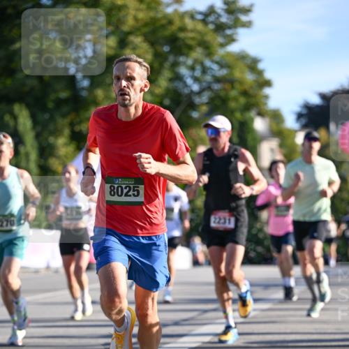 07.09.2025 - BARMER Alsterlauf Dr. Thomas Lammeyer http://msf.ph/oto/8706652 07.09.2025 09:25:00 Laufen 270, 20, 136, 8025, 2231 meine-sportfotos.de