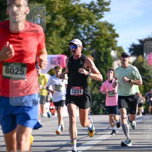 07.09.2025 - BARMER Alsterlauf Dr. Thomas Lammeyer http://msf.ph/oto/8706654 07.09.2025 09:25:00 Laufen 8025, 6016, 2231 meine-sportfotos.de