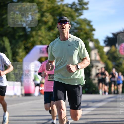 07.09.2025 - BARMER Alsterlauf Dr. Thomas Lammeyer http://msf.ph/oto/8706664 07.09.2025 09:25:02 Laufen 540 meine-sportfotos.de