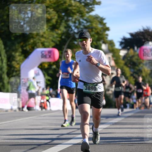 07.09.2025 - BARMER Alsterlauf Dr. Thomas Lammeyer http://msf.ph/oto/8706697 07.09.2025 09:25:11 Laufen 3890 meine-sportfotos.de