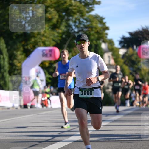 07.09.2025 - BARMER Alsterlauf Dr. Thomas Lammeyer http://msf.ph/oto/8706698 07.09.2025 09:25:11 Laufen 3890 meine-sportfotos.de