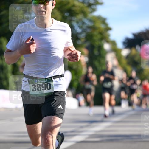 07.09.2025 - BARMER Alsterlauf Dr. Thomas Lammeyer http://msf.ph/oto/8706706 07.09.2025 09:25:12 Laufen 36, 3890 meine-sportfotos.de