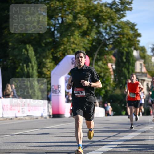 07.09.2025 - BARMER Alsterlauf Dr. Thomas Lammeyer http://msf.ph/oto/8706737 07.09.2025 09:25:17 Laufen 3079 meine-sportfotos.de