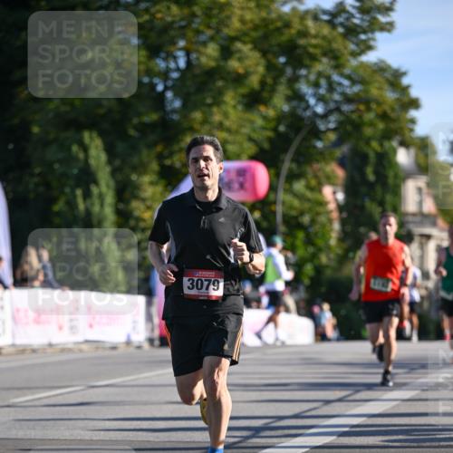 07.09.2025 - BARMER Alsterlauf Dr. Thomas Lammeyer http://msf.ph/oto/8706740 07.09.2025 09:25:18 Laufen 3079 meine-sportfotos.de