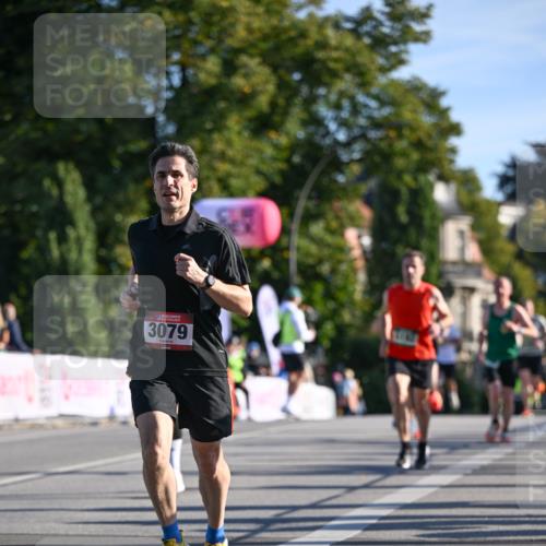 07.09.2025 - BARMER Alsterlauf Dr. Thomas Lammeyer http://msf.ph/oto/8706741 07.09.2025 09:25:18 Laufen 3079 meine-sportfotos.de