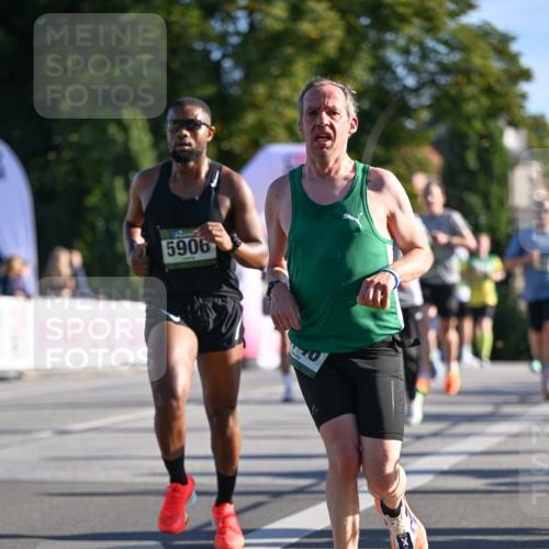 07.09.2025 - BARMER Alsterlauf Dr. Thomas Lammeyer http://msf.ph/oto/8706768 07.09.2025 09:25:23 Laufen 5906 meine-sportfotos.de
