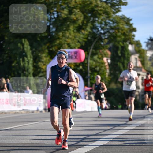07.09.2025 - BARMER Alsterlauf Dr. Thomas Lammeyer http://msf.ph/oto/8706822 07.09.2025 09:25:38 Laufen 2510 meine-sportfotos.de