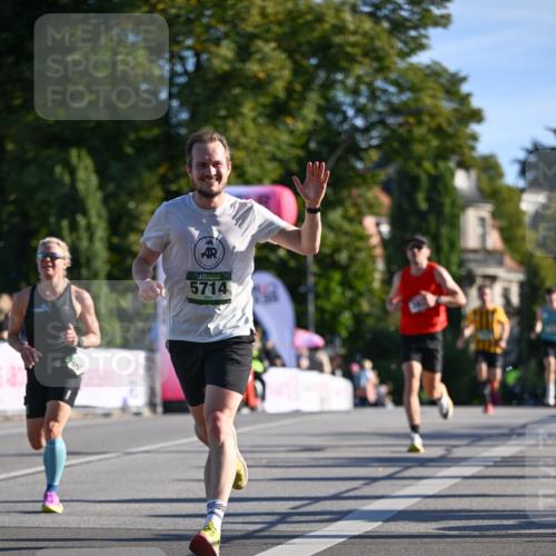 07.09.2025 - BARMER Alsterlauf Dr. Thomas Lammeyer http://msf.ph/oto/8706839 07.09.2025 09:25:41 Laufen 5714 meine-sportfotos.de