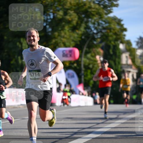 07.09.2025 - BARMER Alsterlauf Dr. Thomas Lammeyer http://msf.ph/oto/8706842 07.09.2025 09:25:41 Laufen 5714 meine-sportfotos.de