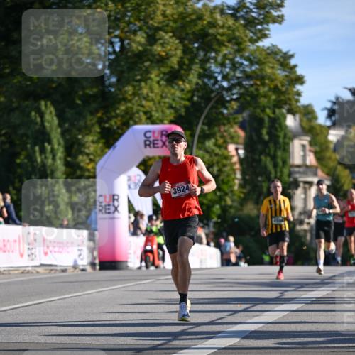 07.09.2025 - BARMER Alsterlauf Dr. Thomas Lammeyer http://msf.ph/oto/8706847 07.09.2025 09:25:42 Laufen 3924 meine-sportfotos.de