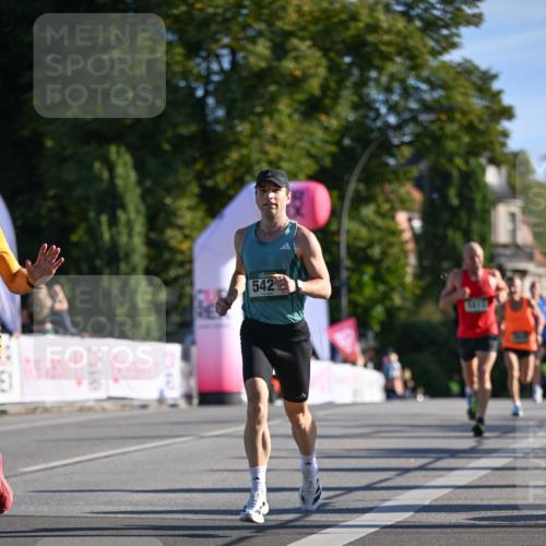 07.09.2025 - BARMER Alsterlauf Dr. Thomas Lammeyer http://msf.ph/oto/8706871 07.09.2025 09:25:47 Laufen 542 meine-sportfotos.de