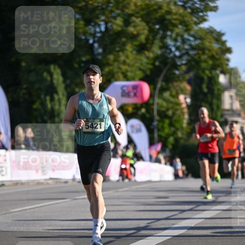 07.09.2025 - BARMER Alsterlauf Dr. Thomas Lammeyer http://msf.ph/oto/8706874 07.09.2025 09:25:47 Laufen 5421 meine-sportfotos.de