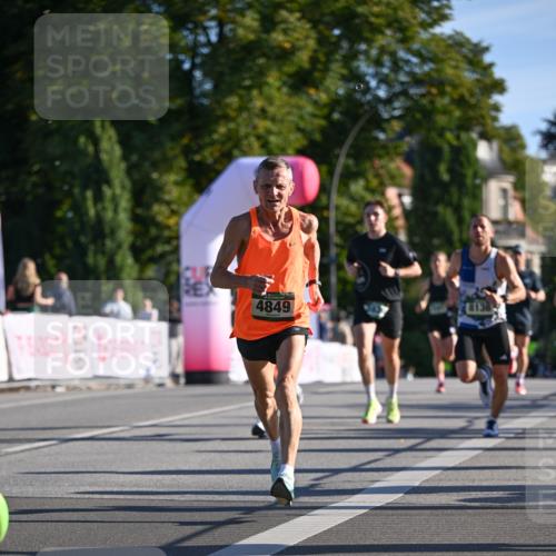 07.09.2025 - BARMER Alsterlauf Dr. Thomas Lammeyer http://msf.ph/oto/8706897 07.09.2025 09:25:51 Laufen 2510, 4849 meine-sportfotos.de