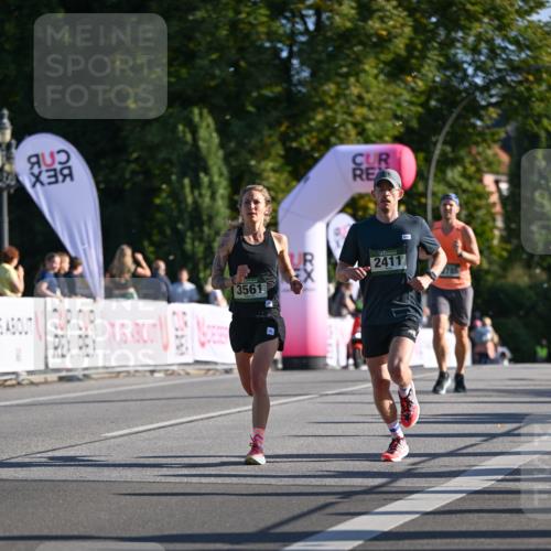 07.09.2025 - BARMER Alsterlauf Dr. Thomas Lammeyer http://msf.ph/oto/8706918 07.09.2025 09:25:55 Laufen 2411, 2785, 3561 meine-sportfotos.de