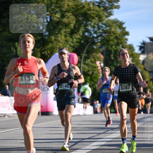 07.09.2025 - BARMER Alsterlauf Dr. Thomas Lammeyer http://msf.ph/oto/8707002 07.09.2025 09:26:11 Laufen 4134, 4140, 5323, 8287 meine-sportfotos.de