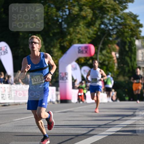 07.09.2025 - BARMER Alsterlauf Dr. Thomas Lammeyer http://msf.ph/oto/8707018 07.09.2025 09:26:14 Laufen 5323 meine-sportfotos.de