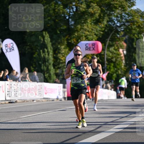 07.09.2025 - BARMER Alsterlauf Dr. Thomas Lammeyer http://msf.ph/oto/8707042 07.09.2025 09:26:19 Laufen 5751, 5862 meine-sportfotos.de