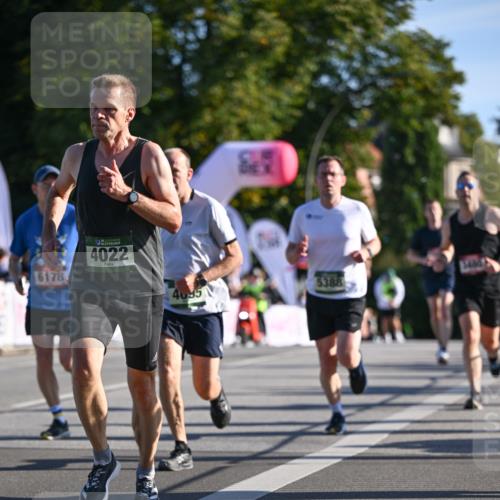 07.09.2025 - BARMER Alsterlauf Dr. Thomas Lammeyer http://msf.ph/oto/8707066 07.09.2025 09:26:23 Laufen 6178, 4022, 4095, 5388 meine-sportfotos.de