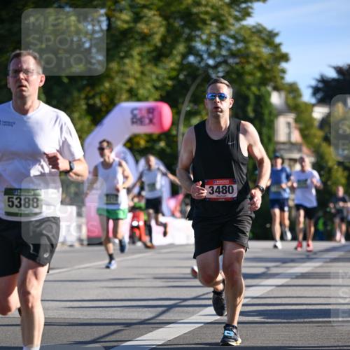 07.09.2025 - BARMER Alsterlauf Dr. Thomas Lammeyer http://msf.ph/oto/8707076 07.09.2025 09:26:25 Laufen 5388, 3480 meine-sportfotos.de