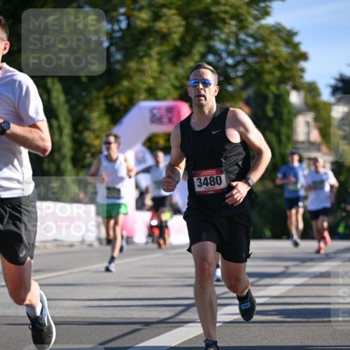 07.09.2025 - BARMER Alsterlauf Dr. Thomas Lammeyer http://msf.ph/oto/8707078 07.09.2025 09:26:25 Laufen 1, 3480 meine-sportfotos.de
